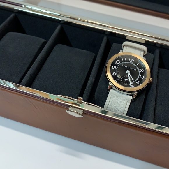 EUC Marc by Marc Jacobs White Leather Watch - Picture 14 of 16